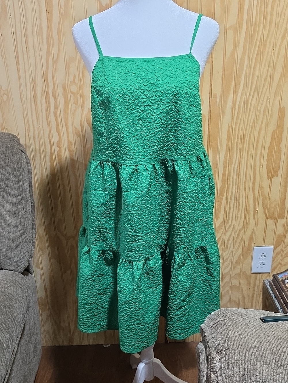 Ces Femme Emerald Green Textured Tiered Spaghetti Strap Dress